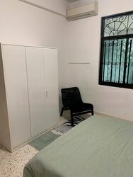 Parry Avenue (D19), Terrace #483087531